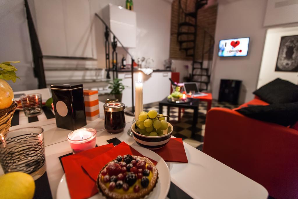 Chroma Italy - Chroma Apt Trastevere Bagian luar foto